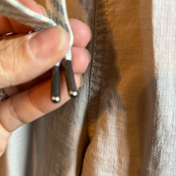 NOT AVAILABLE FOR SALE Vuori women pants cropped large beige nude casual - Picture 3 of 6